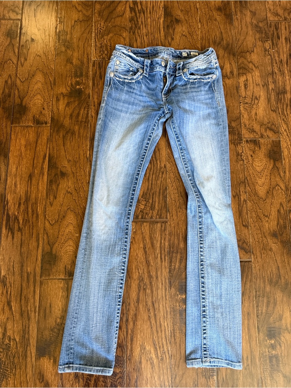 Miss Me Signature Light Blue Straight Leg Jeans Embellished Back Pockets,size 27 - Picture 2 of 9